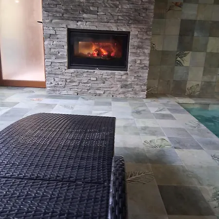 Del Valle Estrecho Chalet *